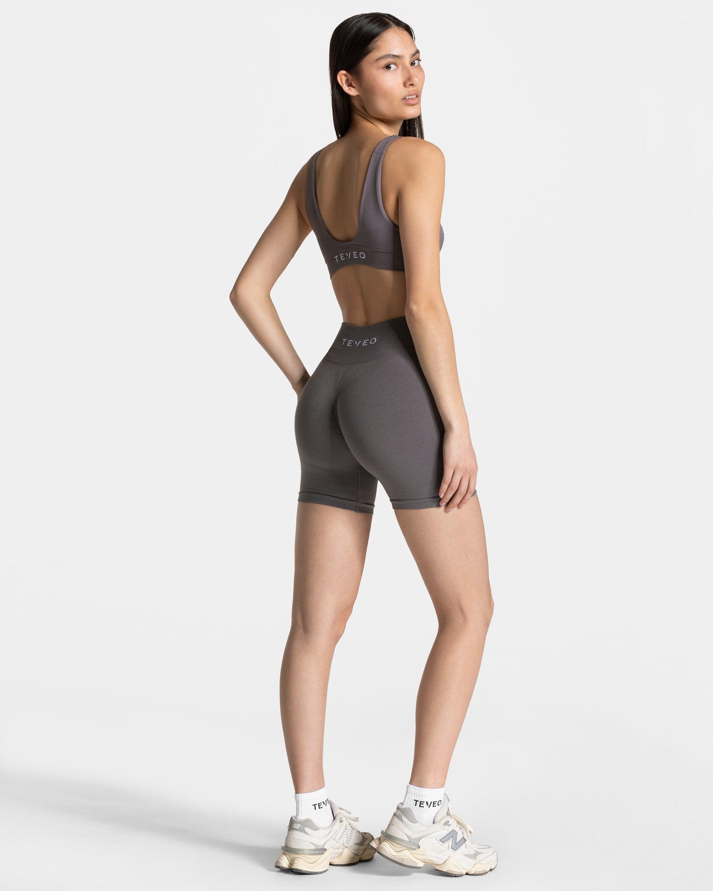 Timeless Pro Covert Scrunch Shorts ‘Graphite’