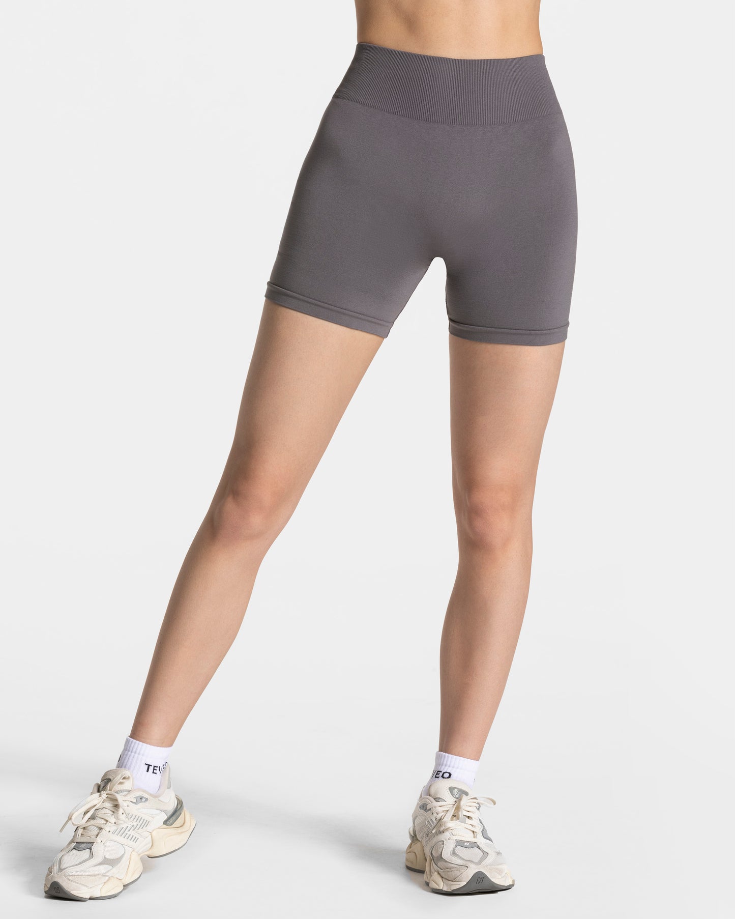Timeless Pro Covert Scrunch Shorts ‘Graphite’