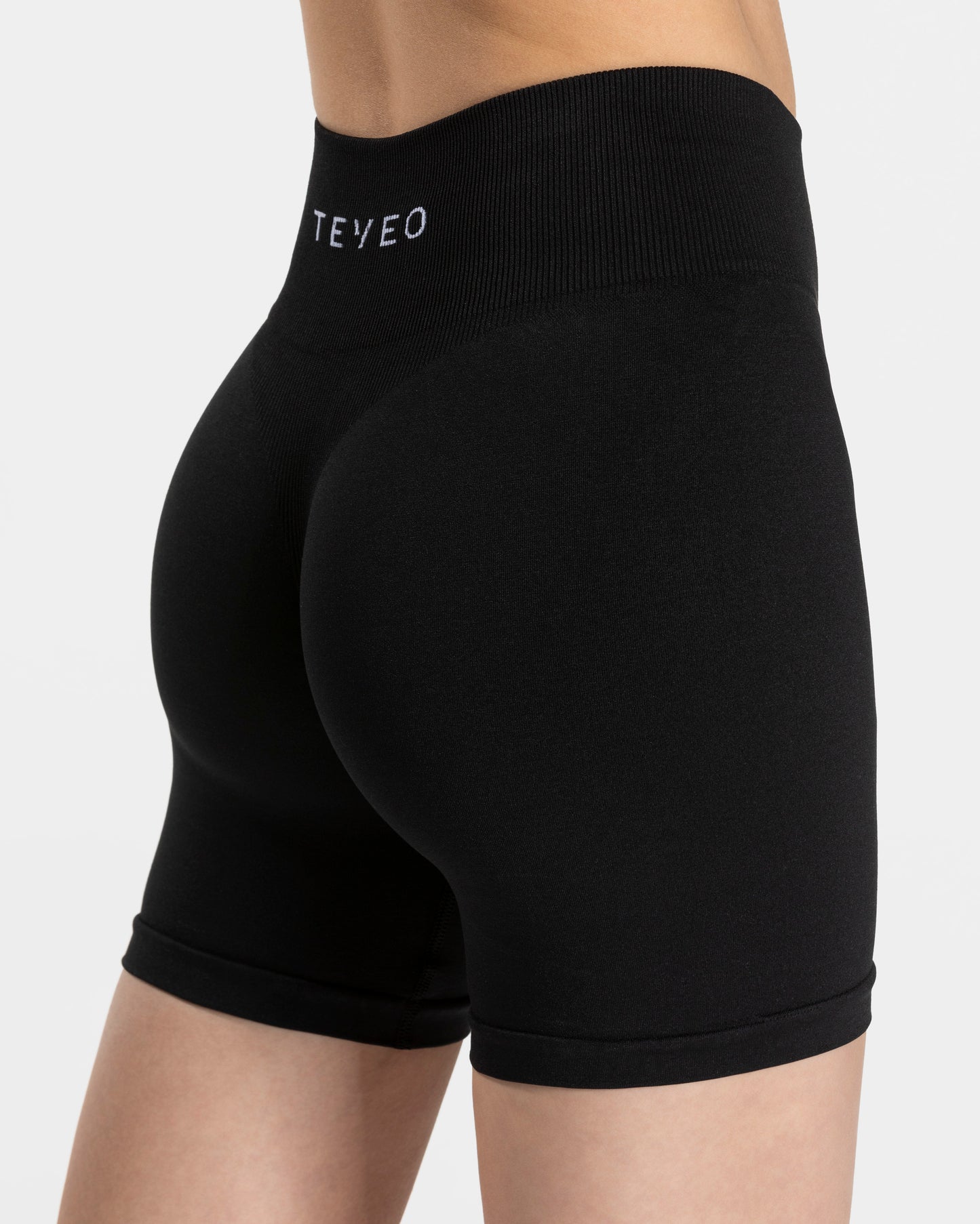 Timeless Pro Covert Scrunch Shorts "Schwarz"