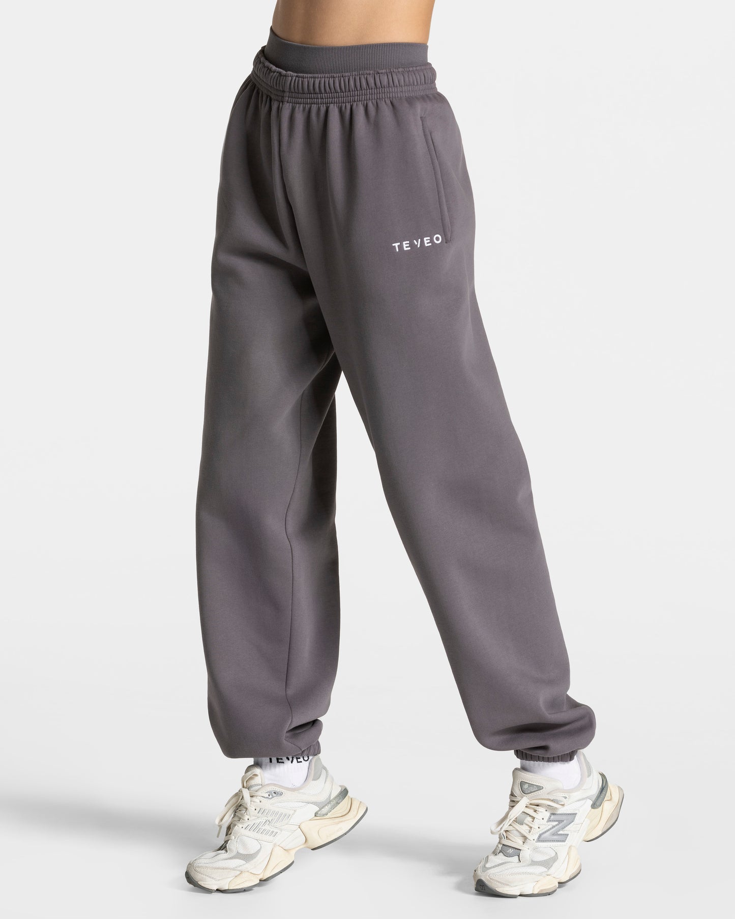Timeless Pro Joggers ‘Graphite’
