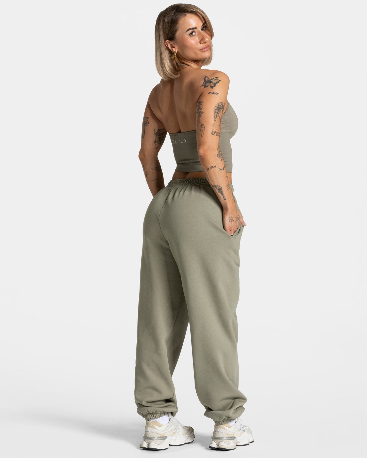 Timeless Pro Halterneck Top ‘Khaki’