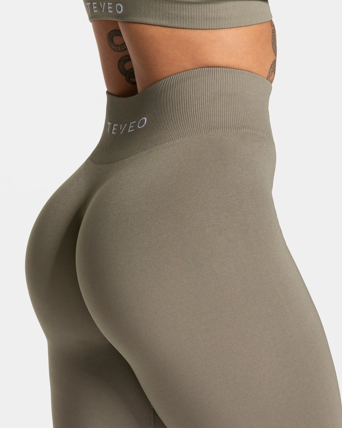 Timeless Pro Leggings ‘Khaki’