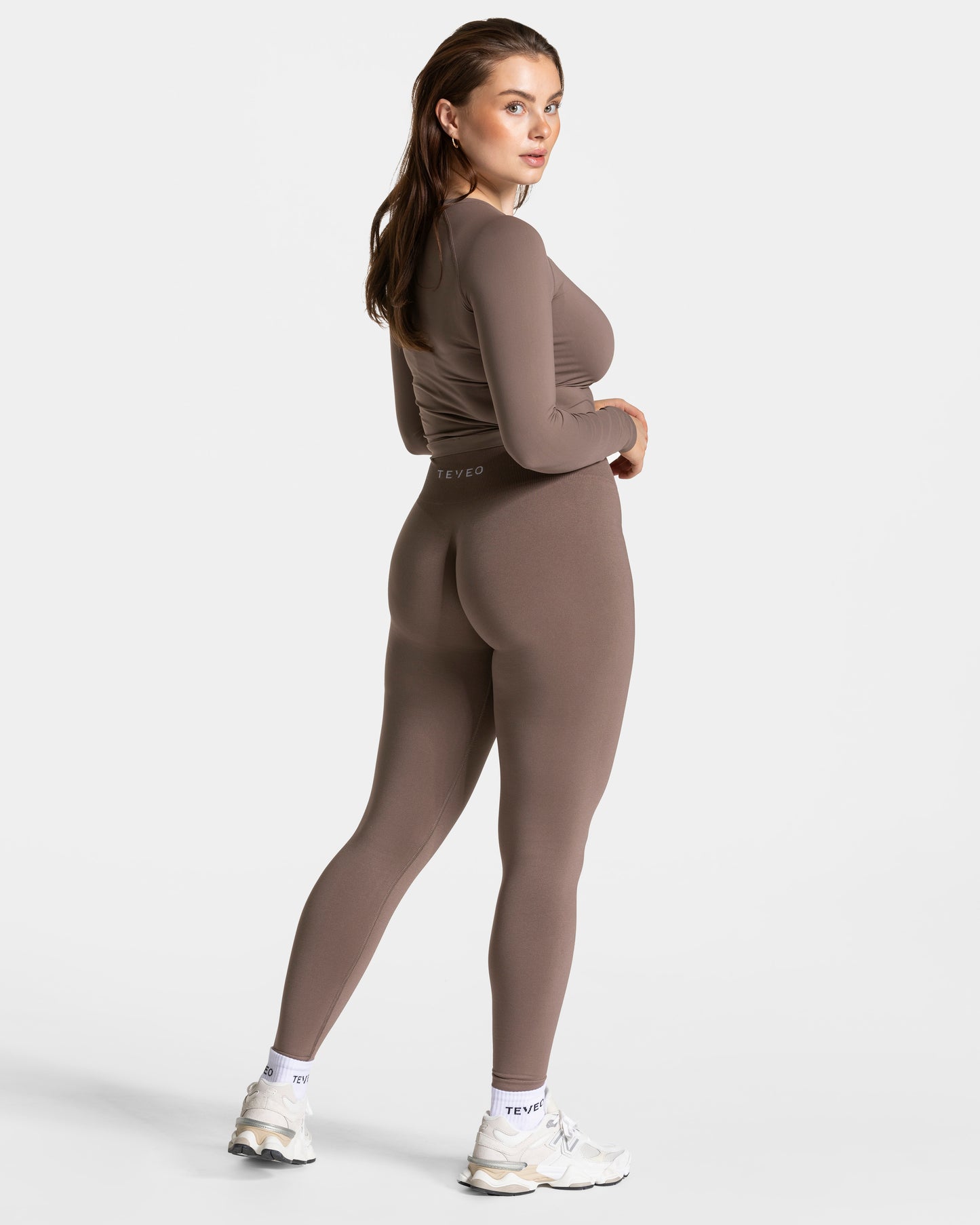 Timeless Pro Longsleeve ‘Mocha’