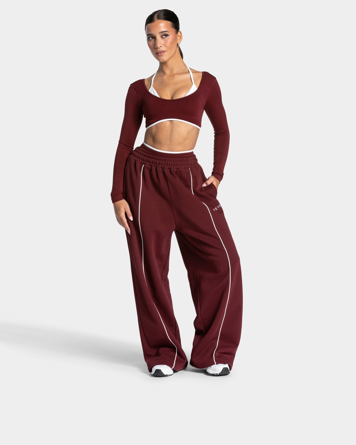 Contrastline Wide Leg Joggers ‘Burgundy’