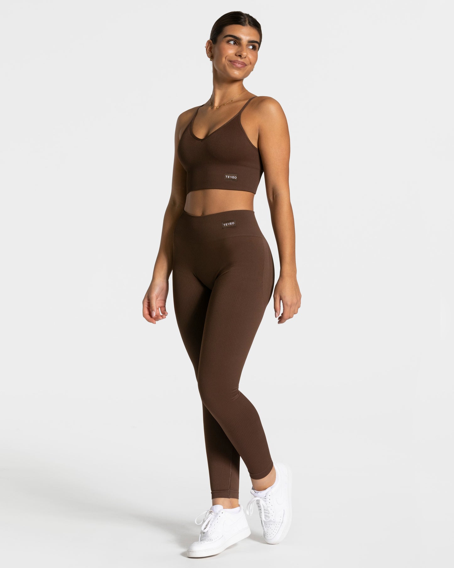 Elegant Cross Top ‘Dark Brown’