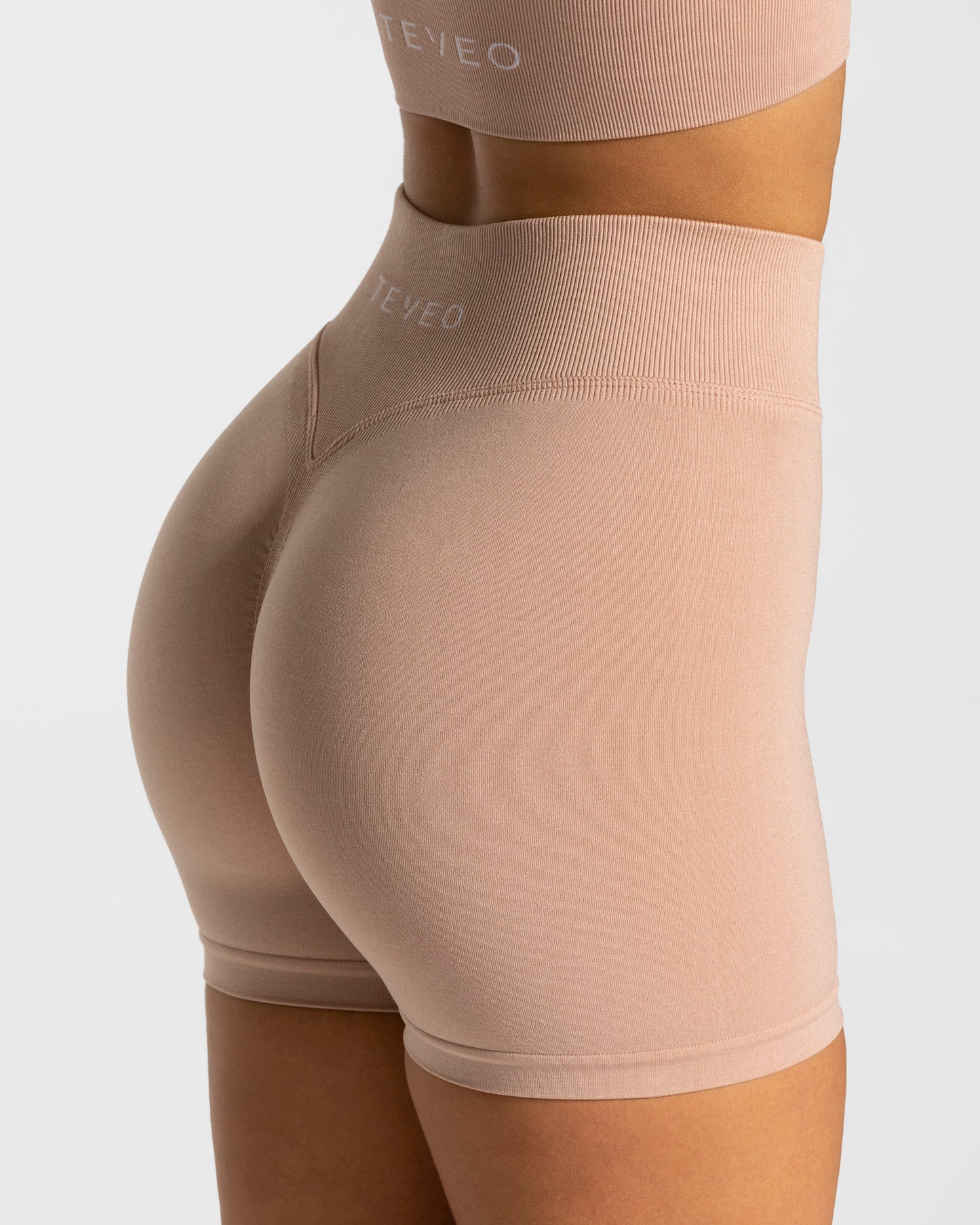 Statement Scrunch Shorts ‘Dusky Pink’