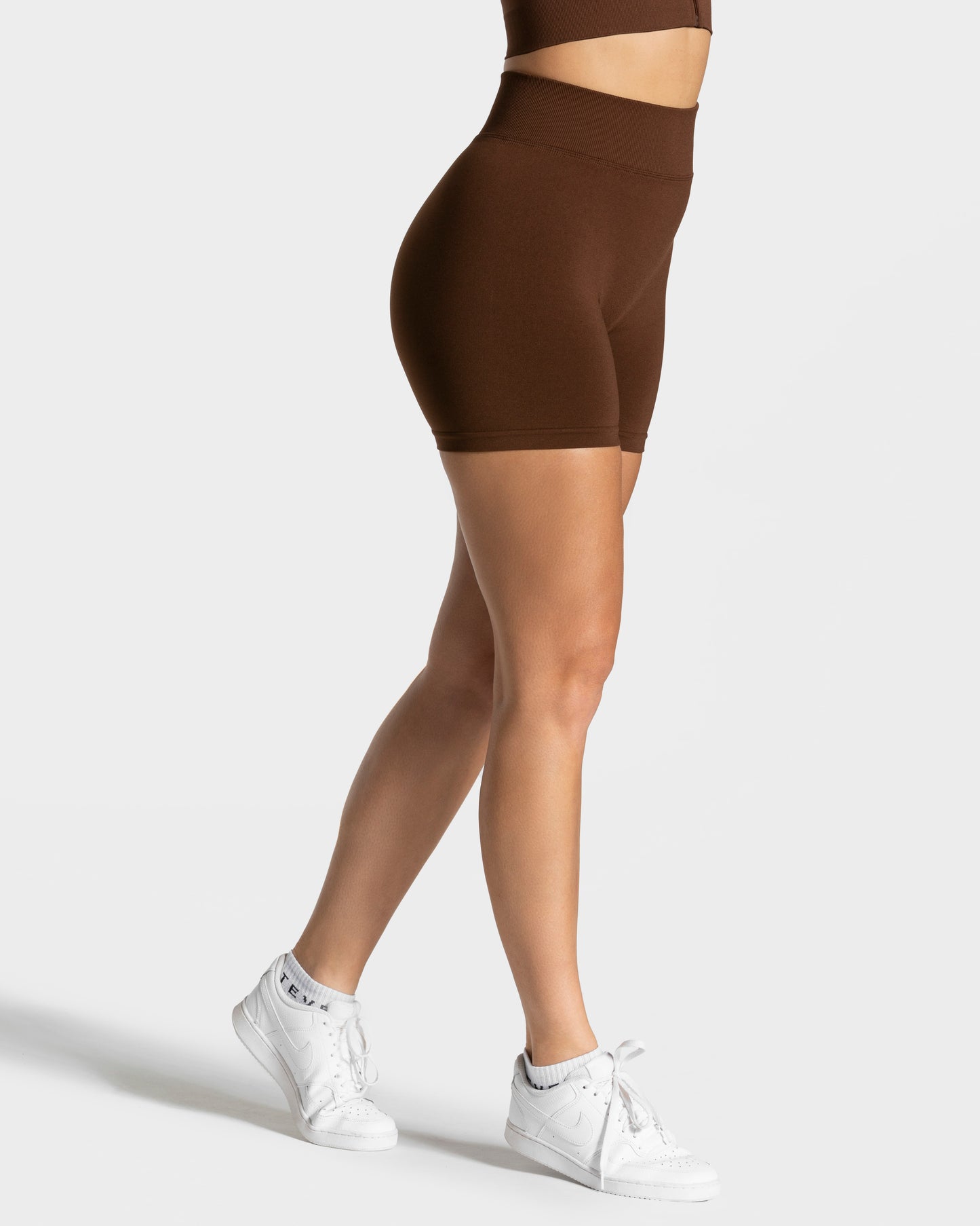 Statement Scrunch Shorts ‘Coffee’