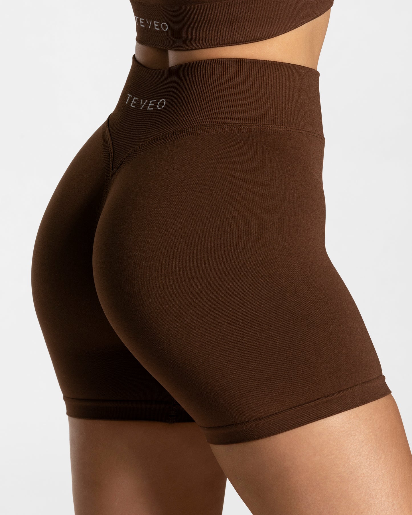 Statement Scrunch Shorts ‘Coffee’