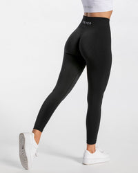 Timeless Scrunch Leggings