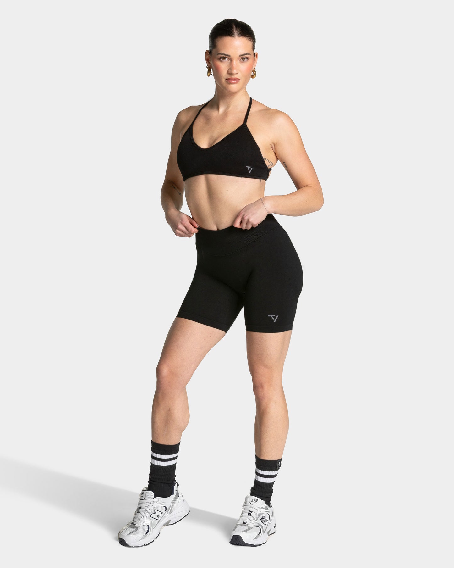 Szorty Lift Sculpt Scrunch „Czarny”