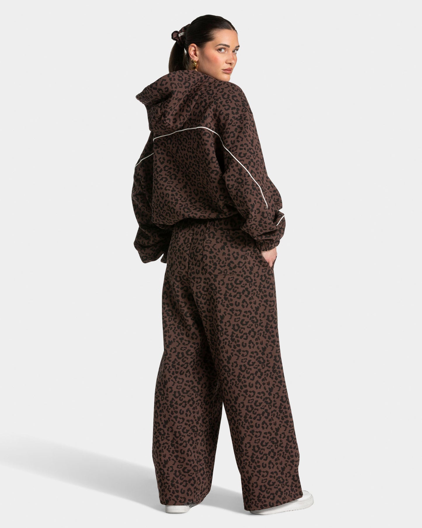 Contrastline Hooded Sweater ‘Espresso Leopard Print’