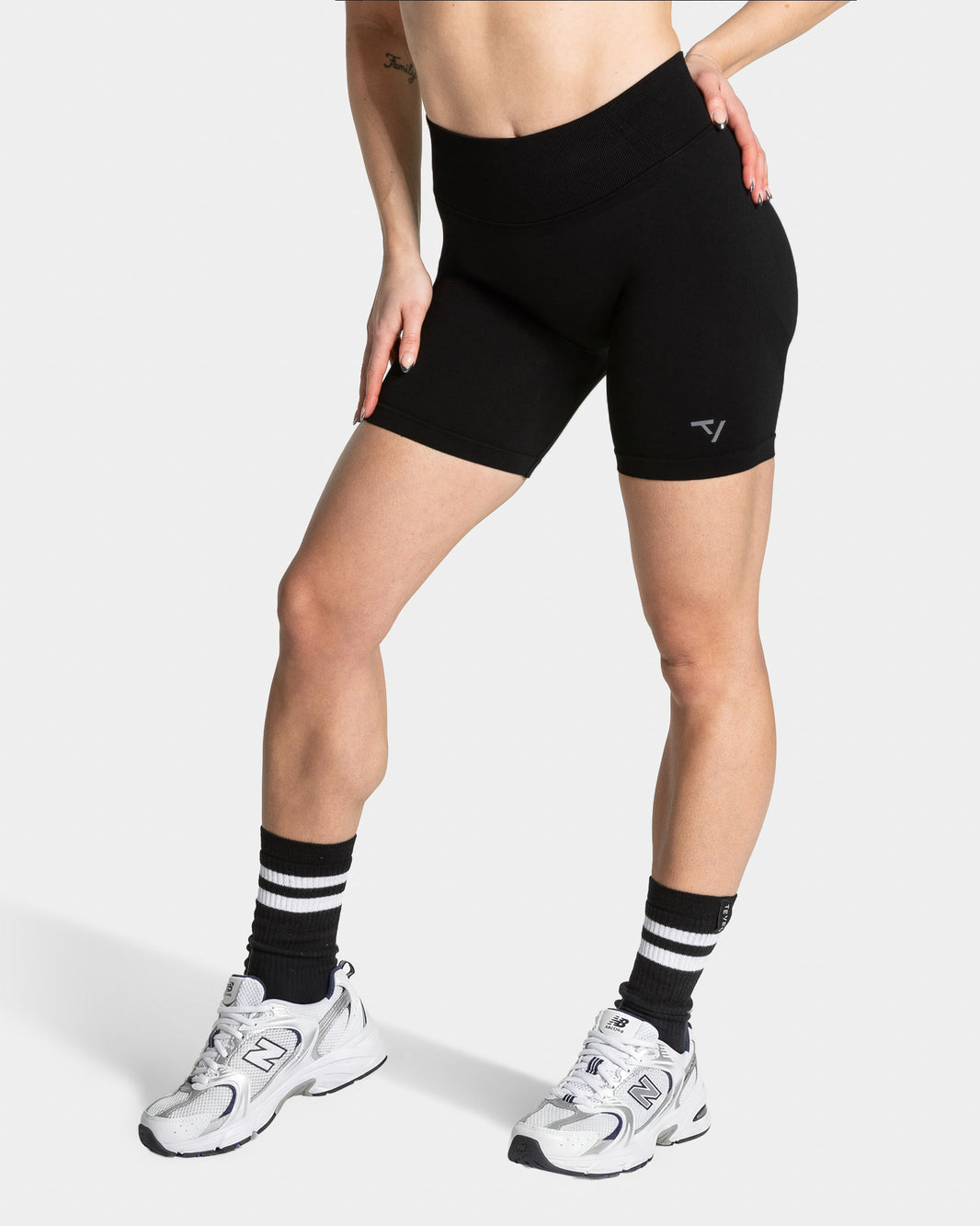 Lift Sculpt Scrunch Shorts ‘Black’