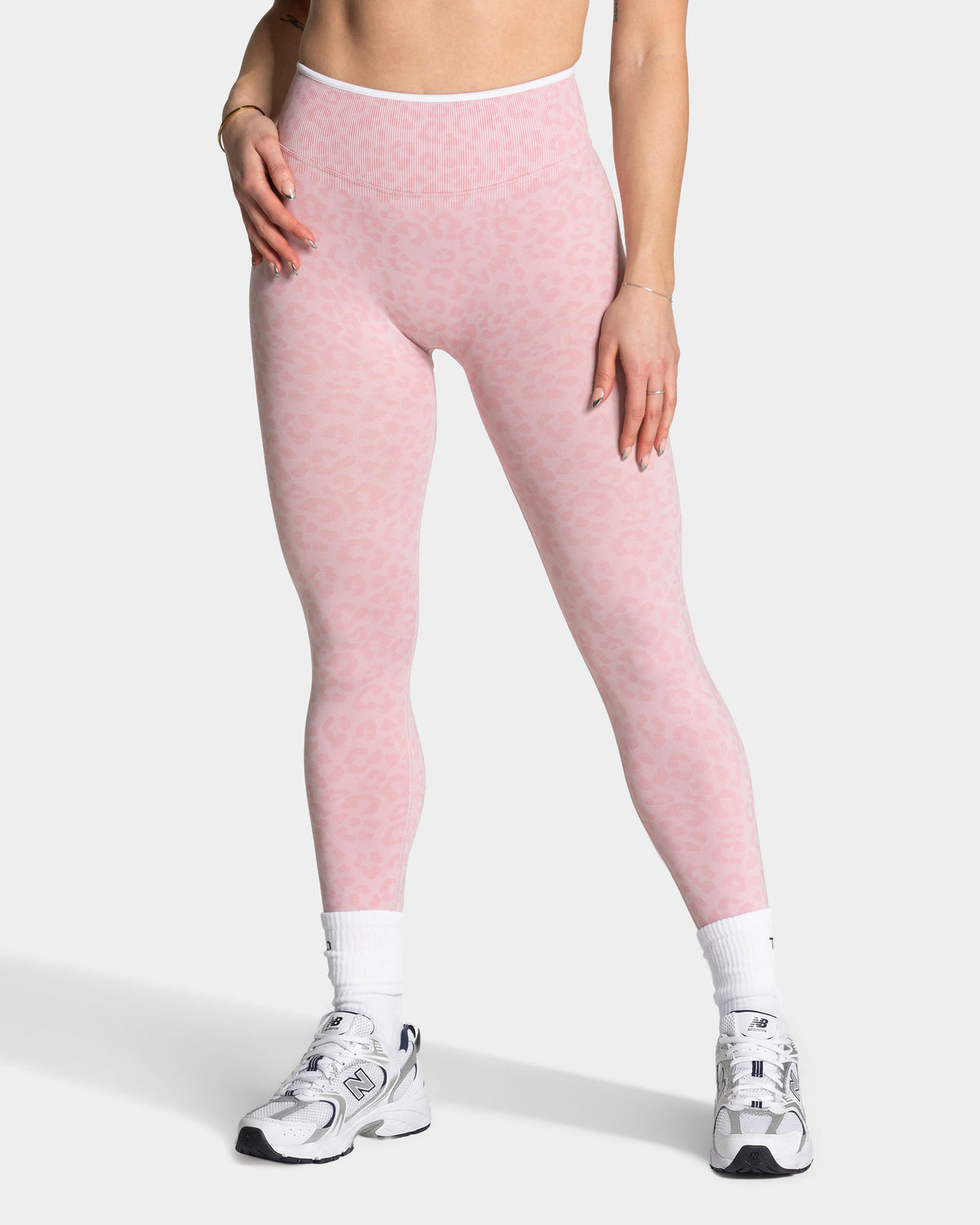 Contrastline Sculpt Scrunch Leggings ‘Light Pink Leopard’