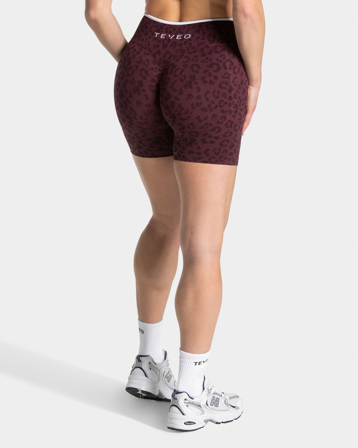 Shorts Sculpt Scrunch Contrastline “Stampa leopardata Merlot"