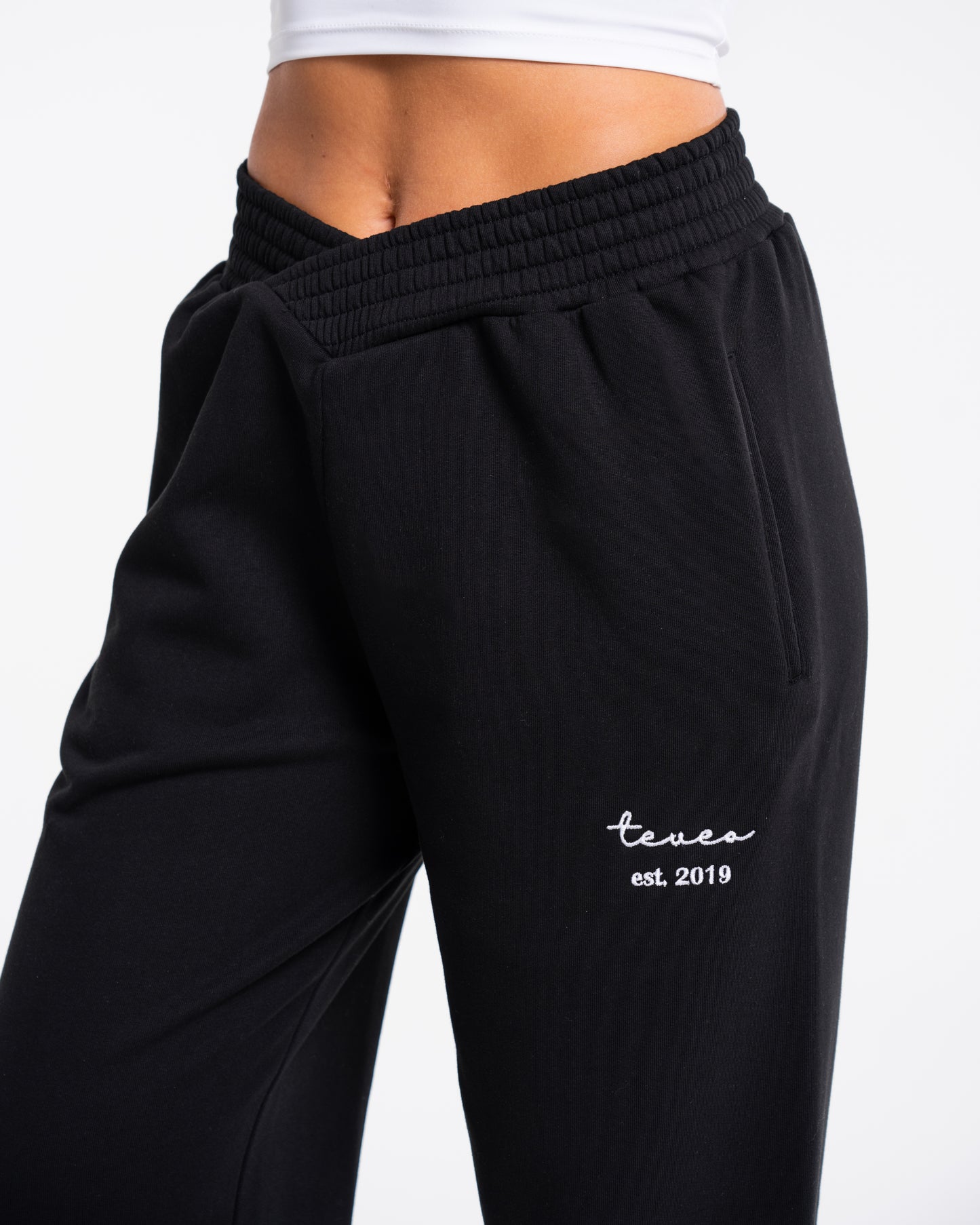 Fearless V-Shape Oversized Joggers ‘Black’