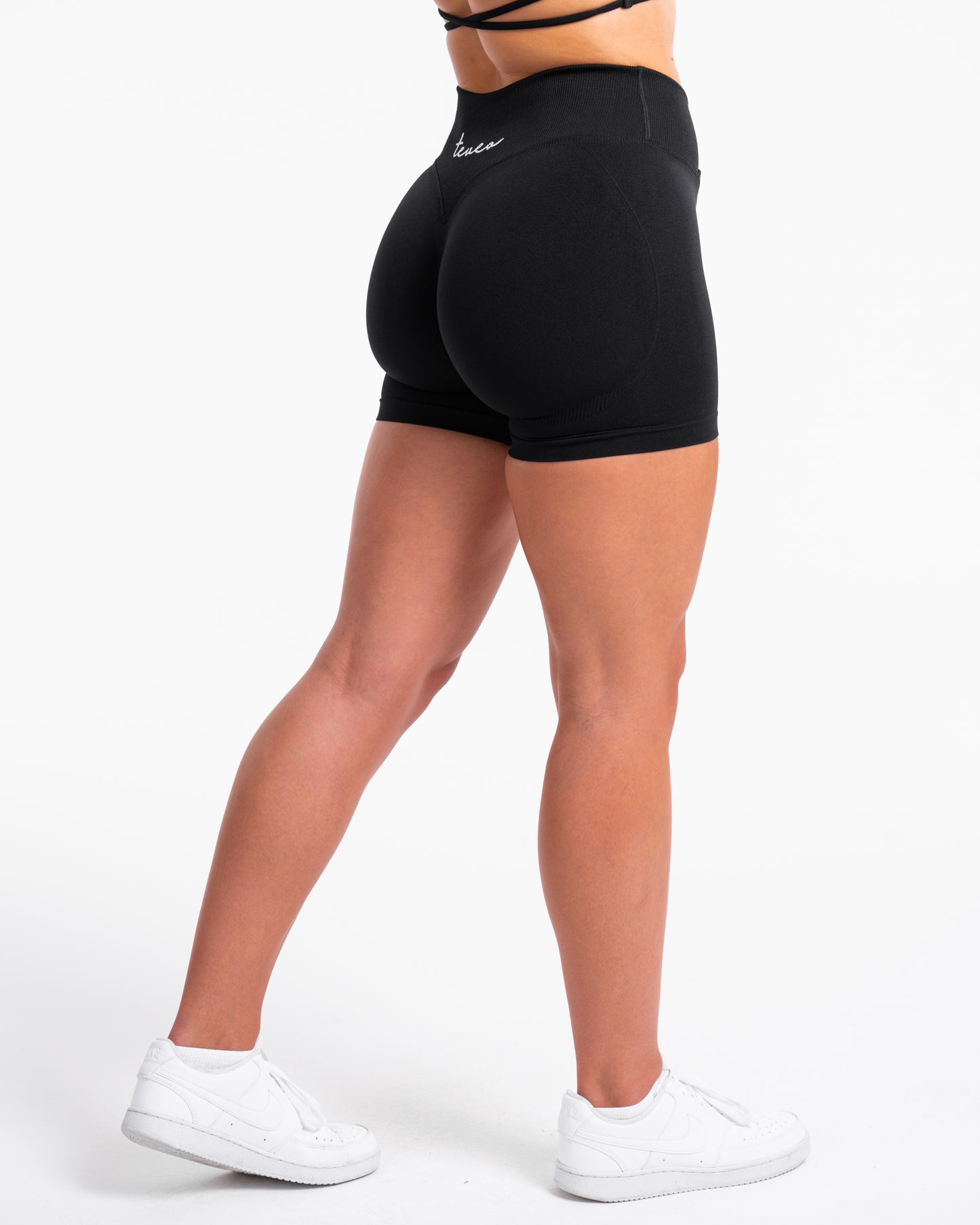 Fearless V-Shape Covert Scrunch Shorts ‘Black’