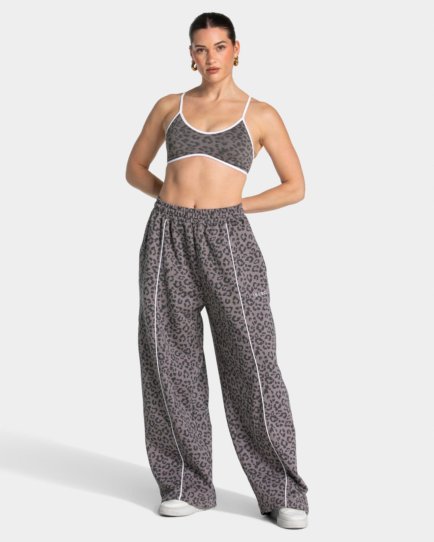 Contrastline Wide Leg Joggers ‘Graphite Leopard’