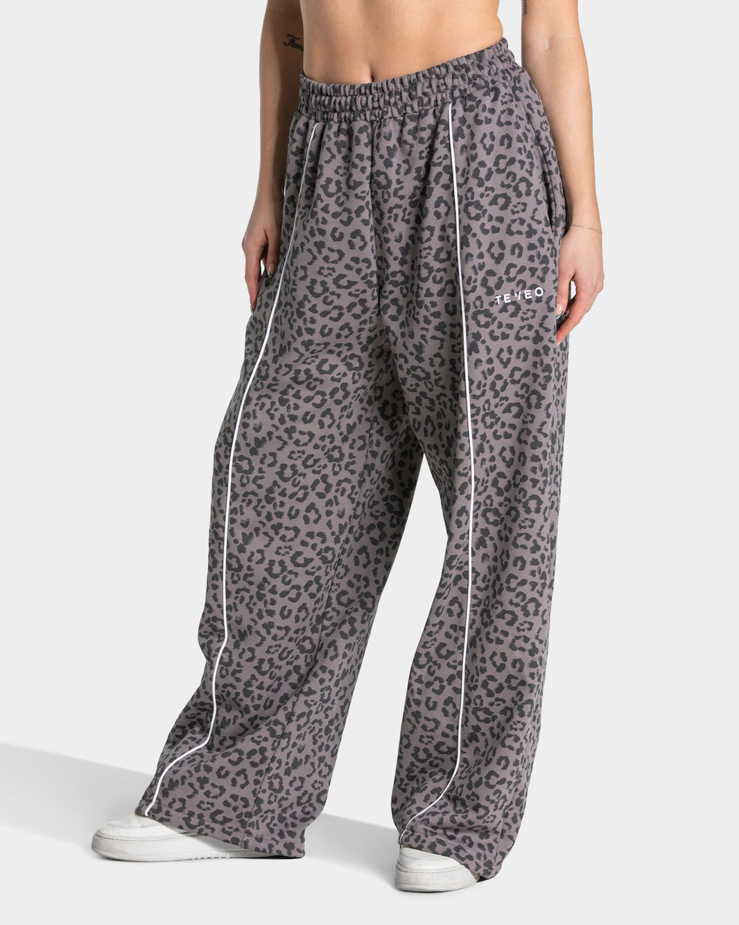Joggers Wide Leg Contrastline “Stampa leopardata Grafite"