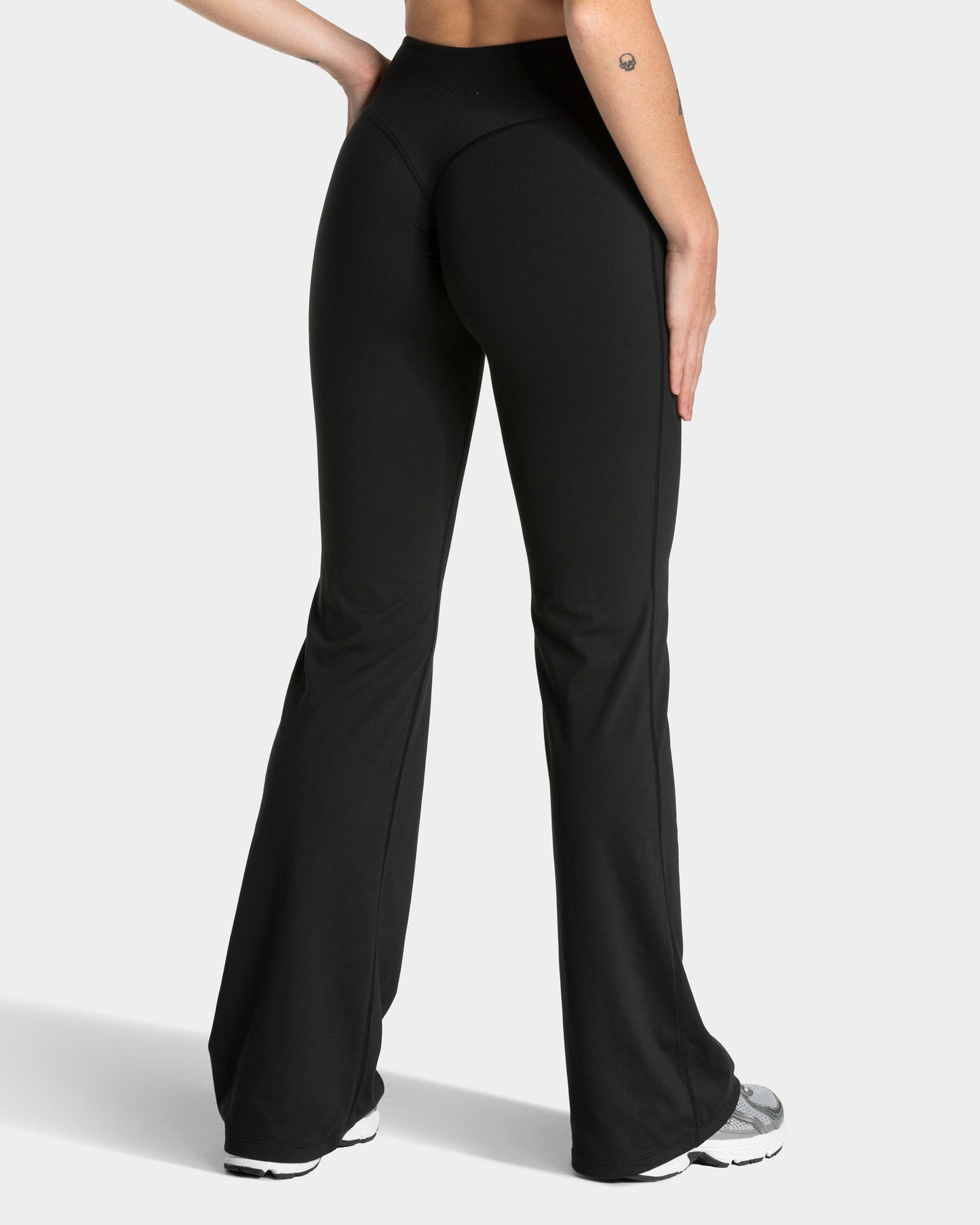 Leggings Sculpt Scrunch Allrounder Flared Regular "Nero"