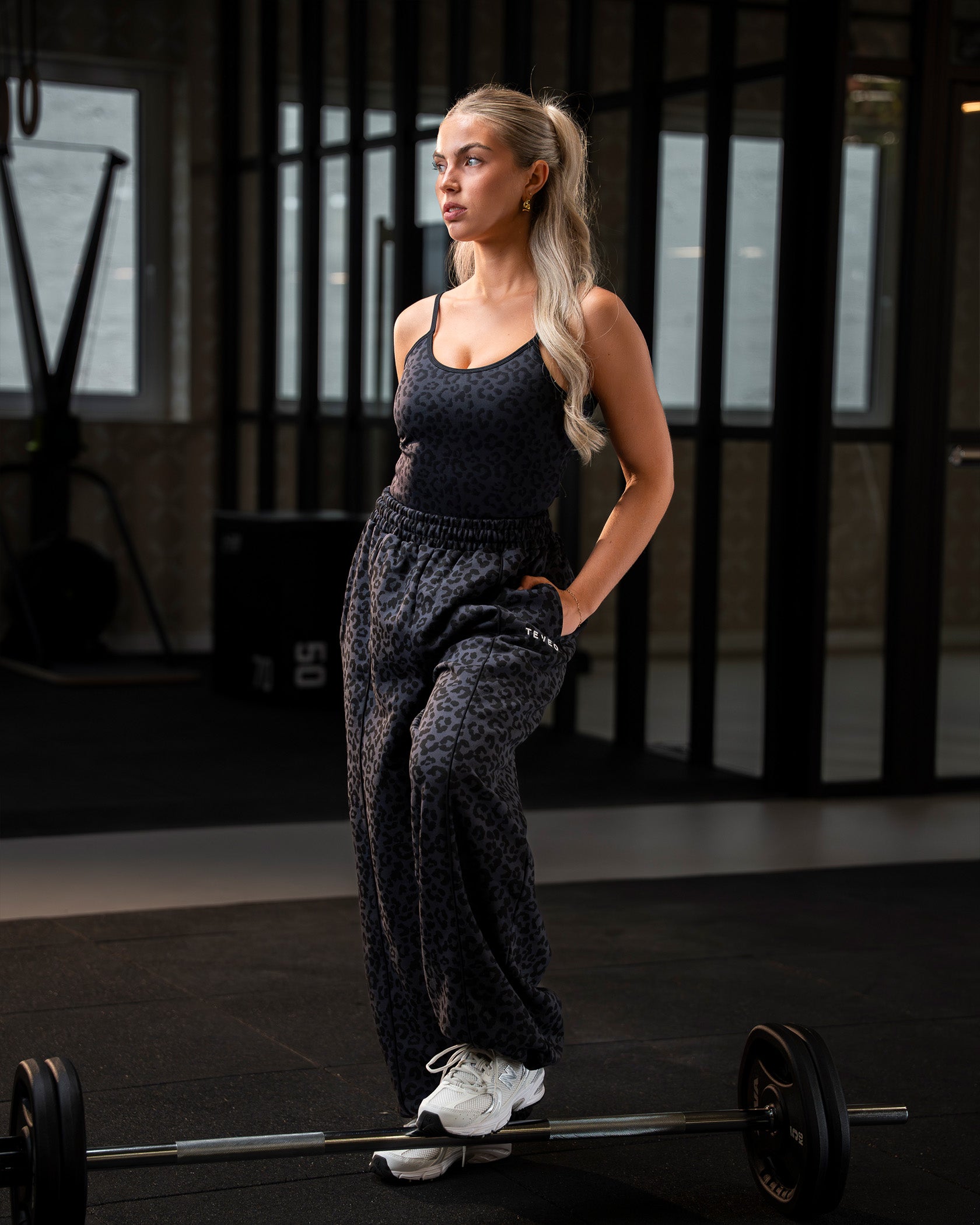 Contrastline Wide Leg Joggers 'Black Leopard'