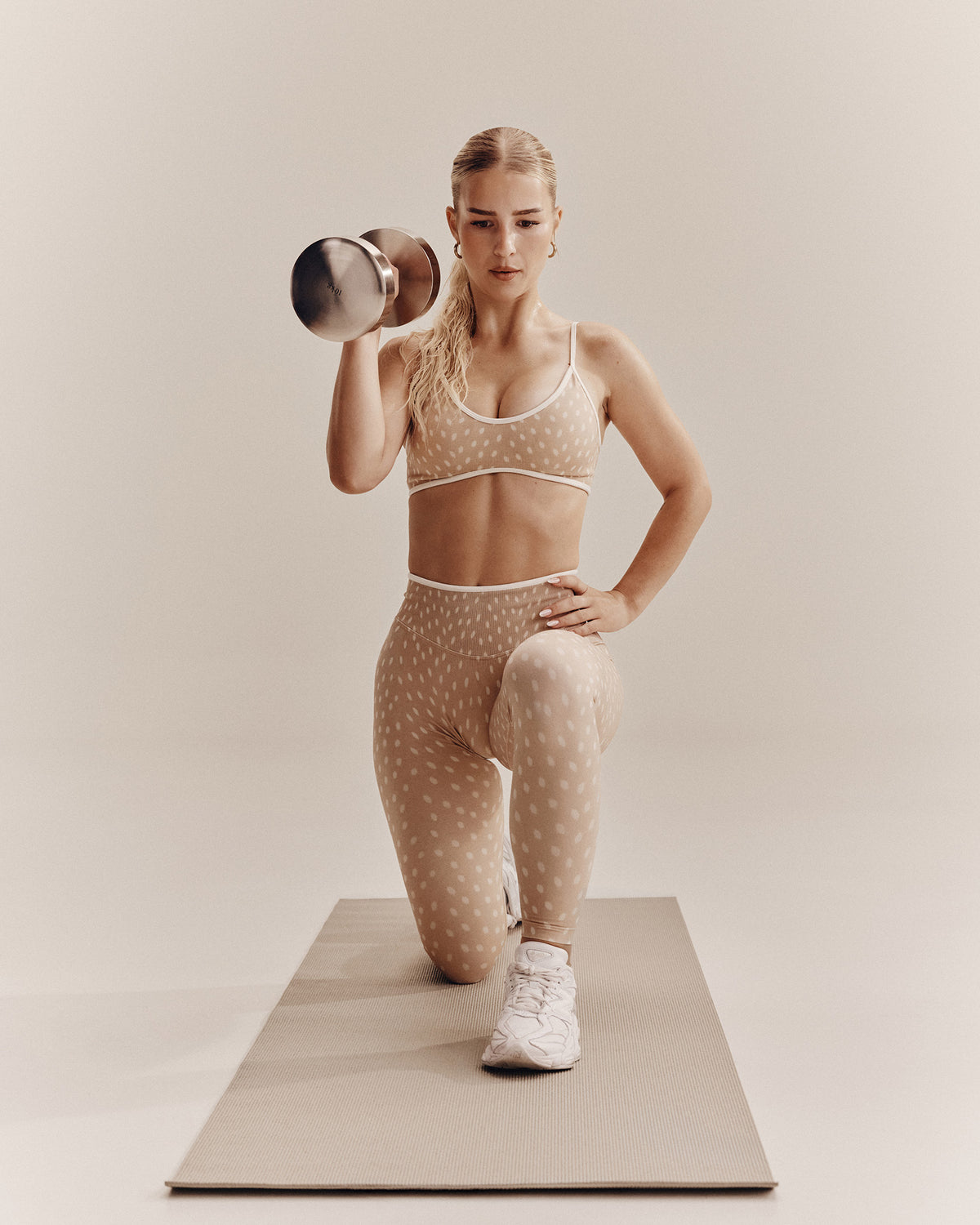Contrastline Sculpt Scrunch Leggings ‘Bambidots Chestnut’