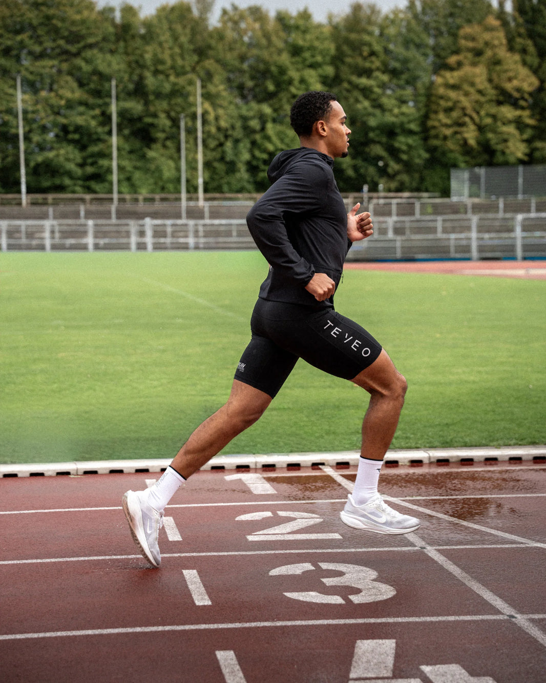 RUN RACE Half Tights ‘Black’