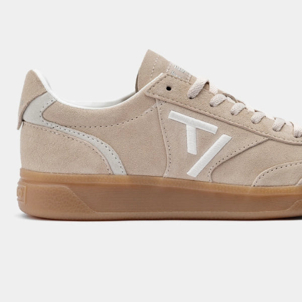 Cleanes Low-Top Design