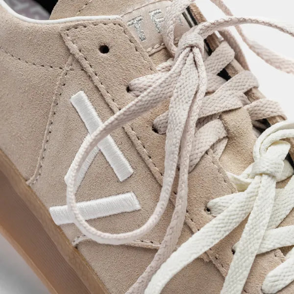 CLASSIC_W_Sneaker2_repellent