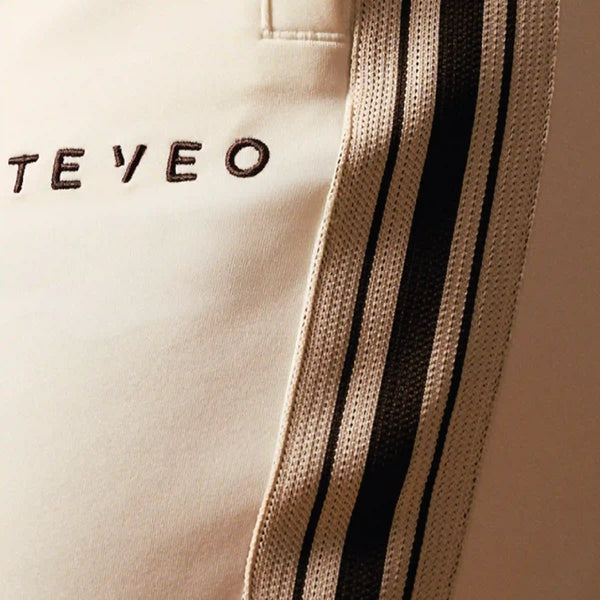 CLU_W_Shorts1_Streifen