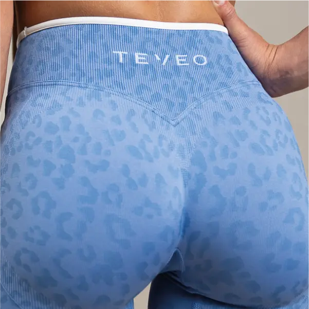 CON_W_Leggings1_No-Scrunch