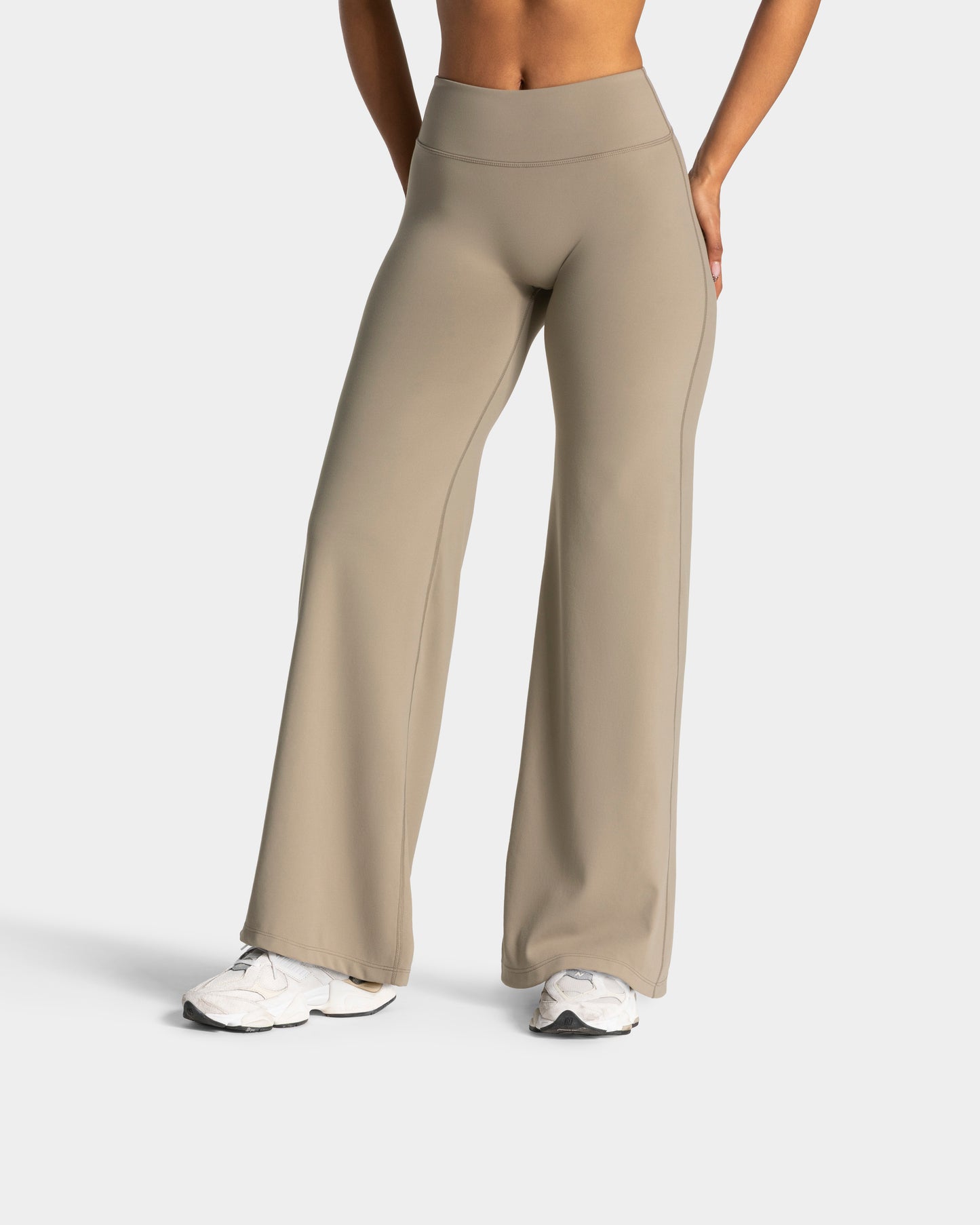 Pantaloni Scrunch Straight Leg Charming Pro "Cachi"