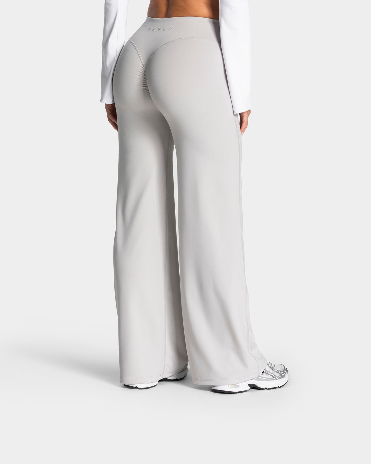 Pantalones Charming Pro Scrunch Straight Leg «Moon»