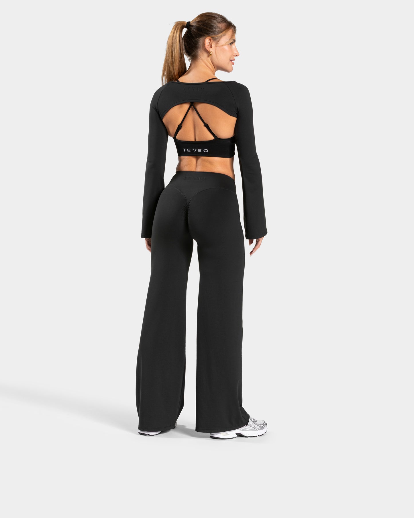 Pantaloni Scrunch Straight Leg Charming Pro "Nero"