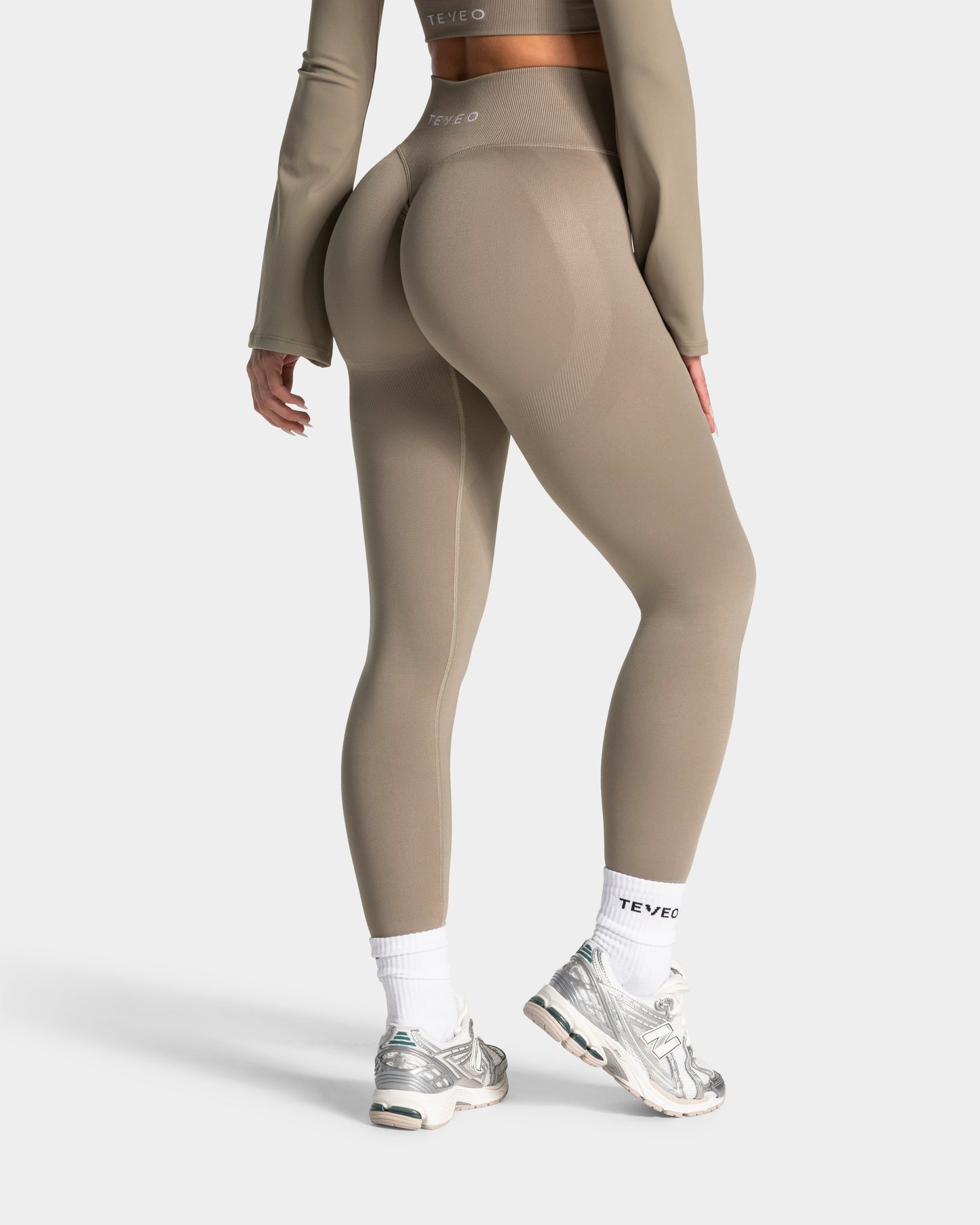 Charming Pro Lifted Scrunch Leggings ‘Khaki’