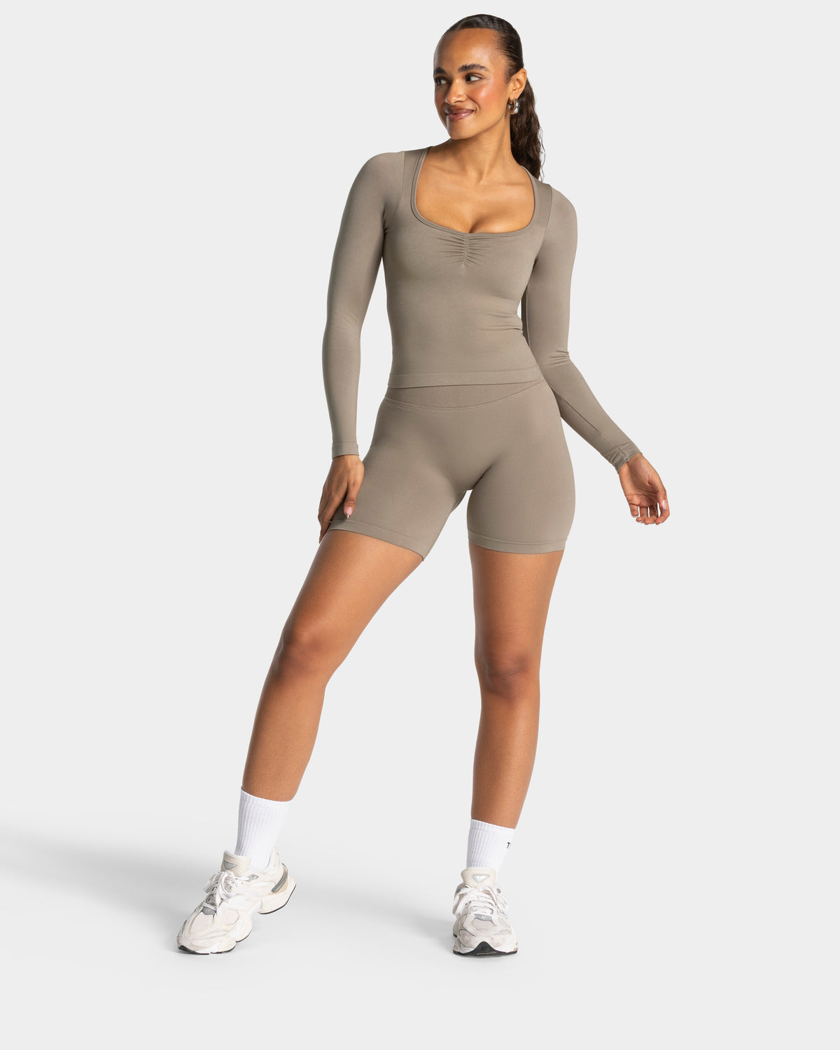 Charming Pro Lifted Scrunch Shorts ‘Khaki’