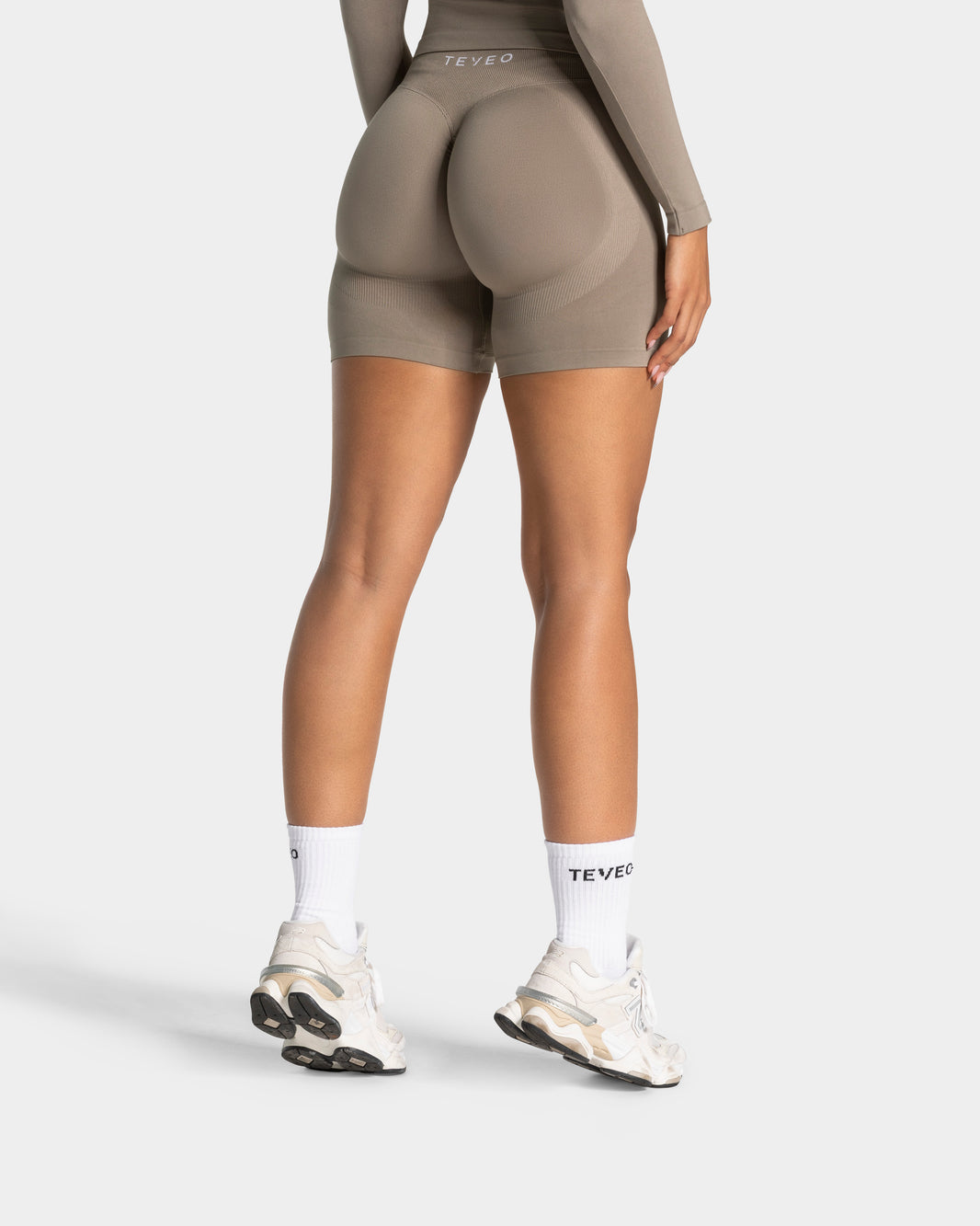 Charming Pro Lifted Scrunch Shorts ‘Khaki’