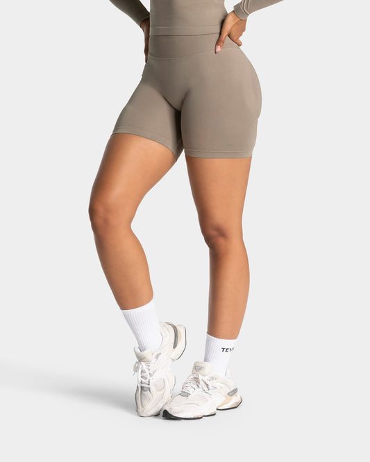 Charming Pro Lifted Scrunch Shorts ‘Khaki’