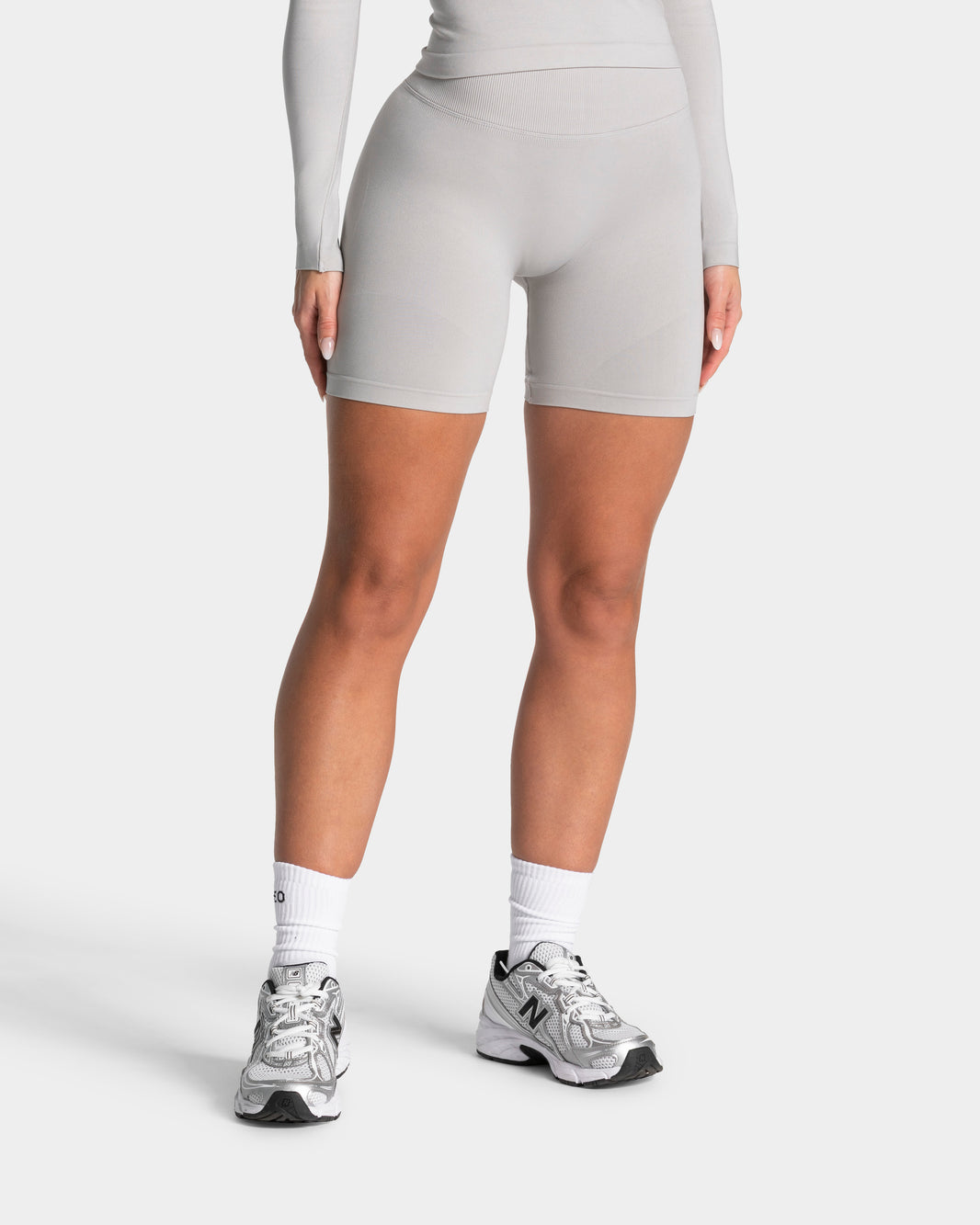 Charming Pro Lifted Scrunch Shorts ‘Moon’