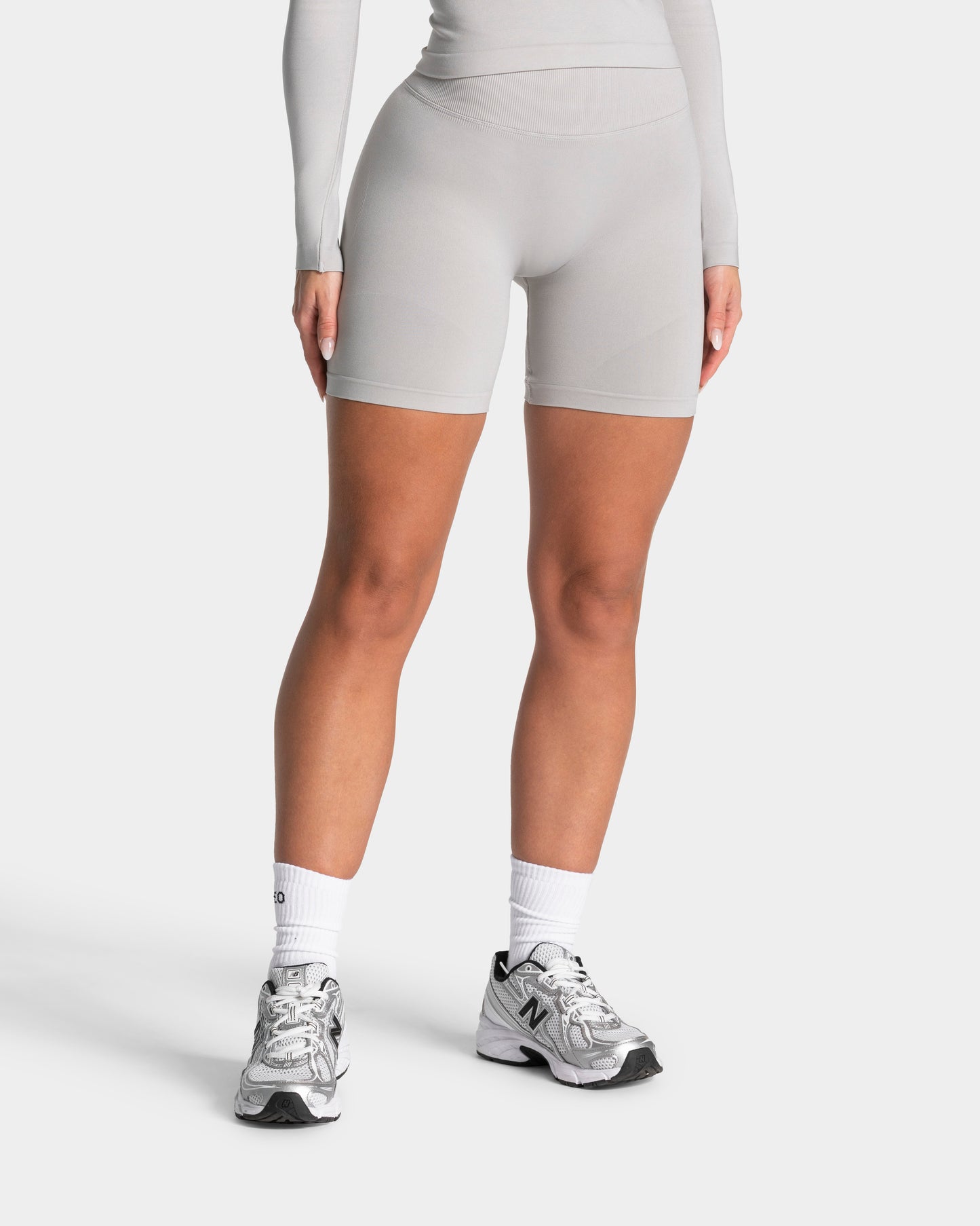Shorts Lifted Scrunch Charming Pro "Moon"