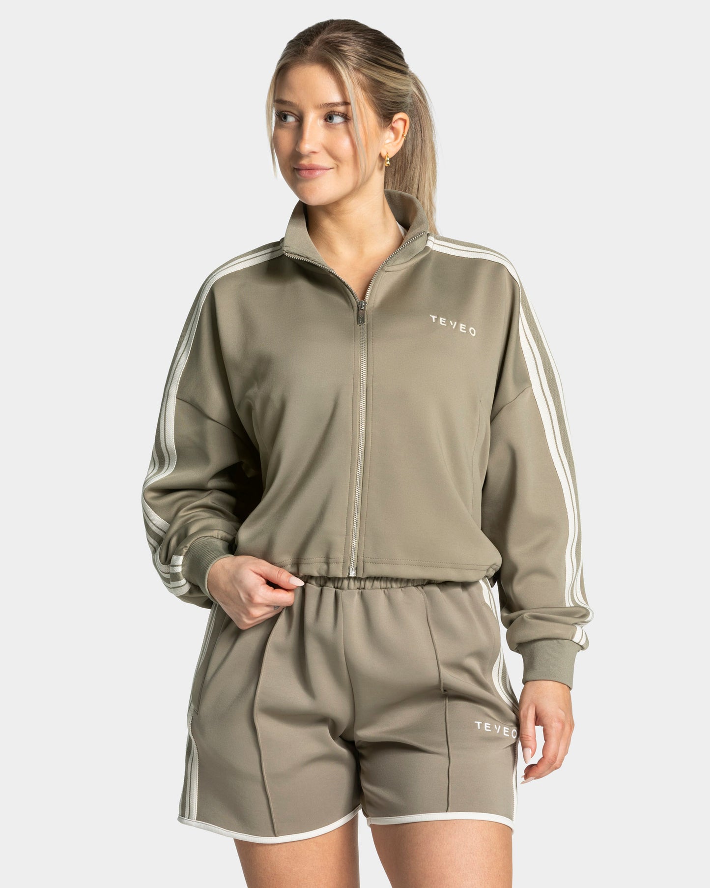 Club Cropped Zip Jacket ‘Khaki’