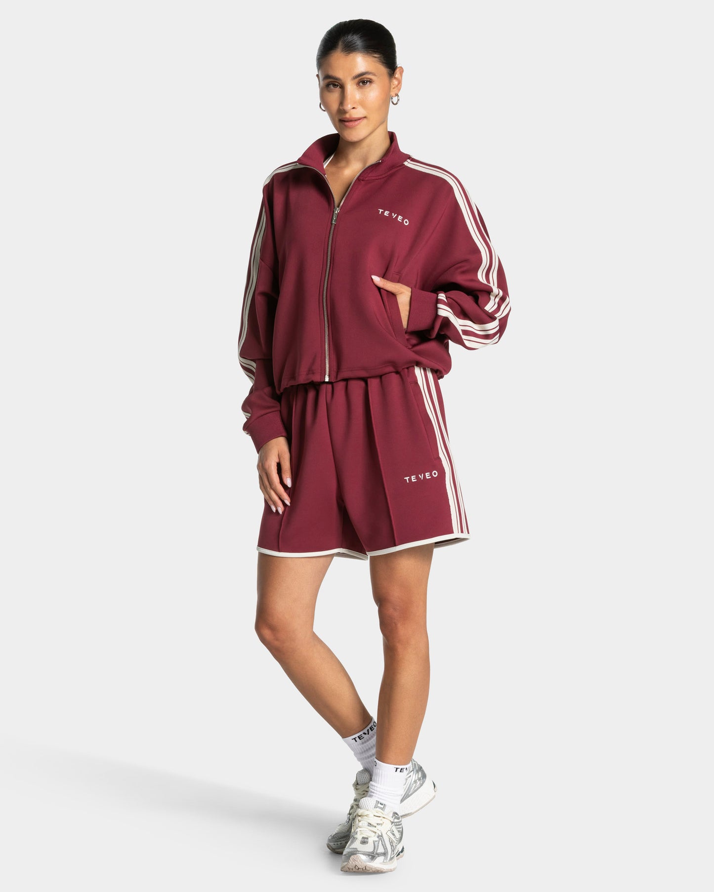 Club Cropped Zip Jacket ‘Burgundy’