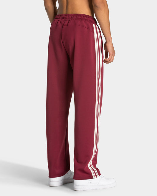 Club Straight Leg Joggers ‘Burgundy’