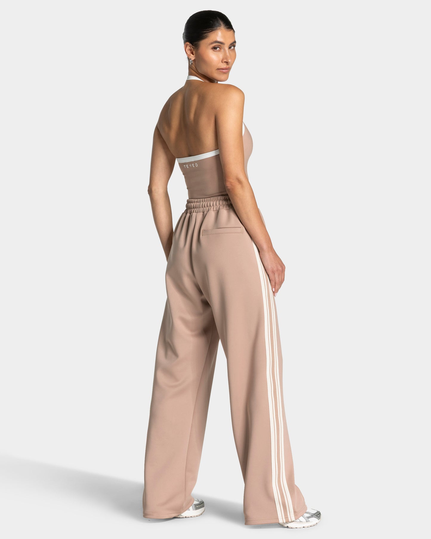 Club Straight Leg Joggers ‘Beige’