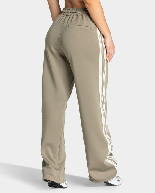 Club Straight Leg Joggers ‘Khaki’
