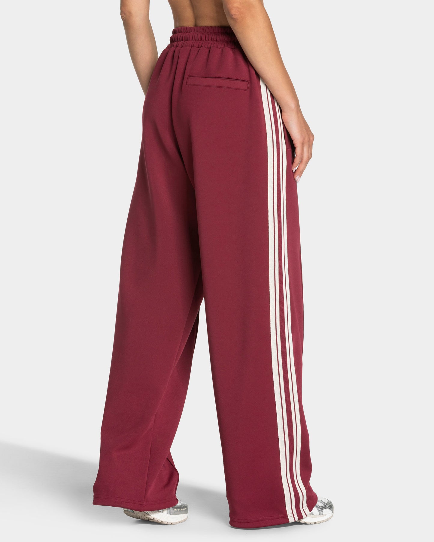 Club Straight Leg Joggers ‘Burgundy’