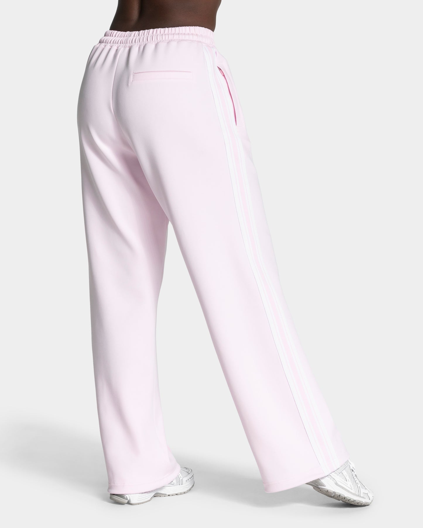 Club Straight Leg Joggers ‘Blossom’