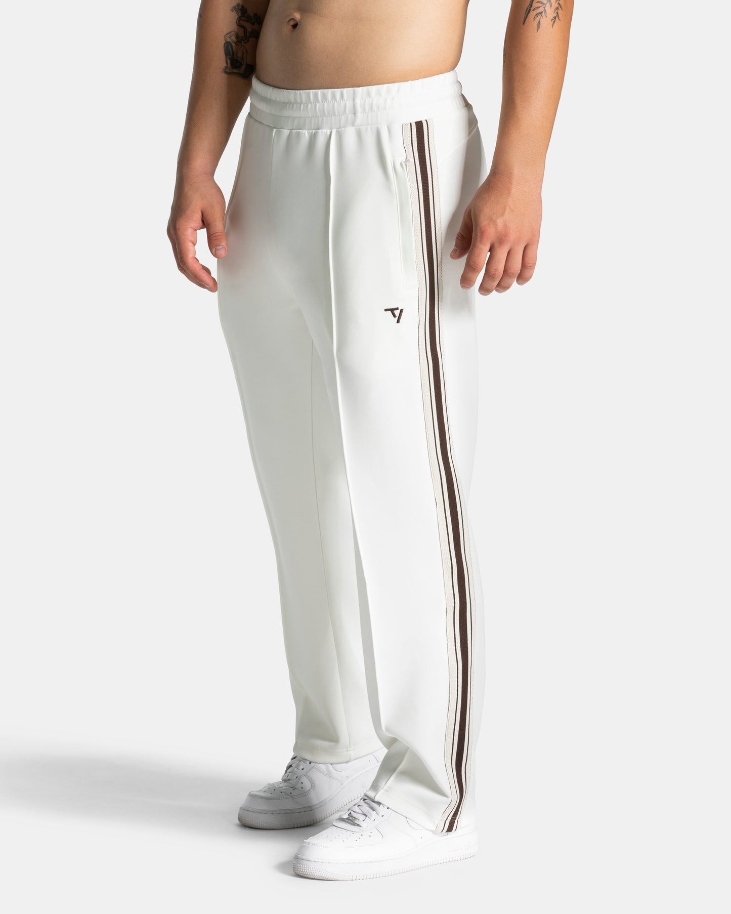 Club Straight Leg Joggers ‘Off White’