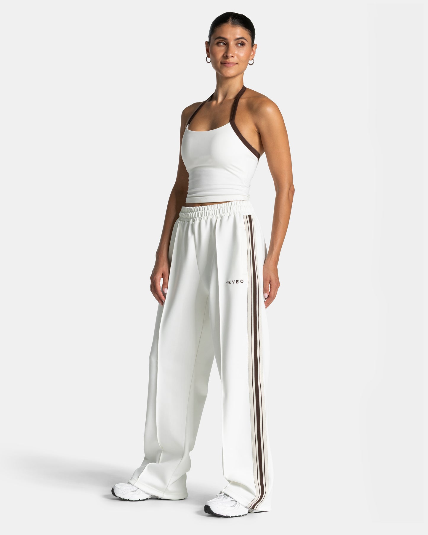 Club Straight Leg Joggers ‘Off White’