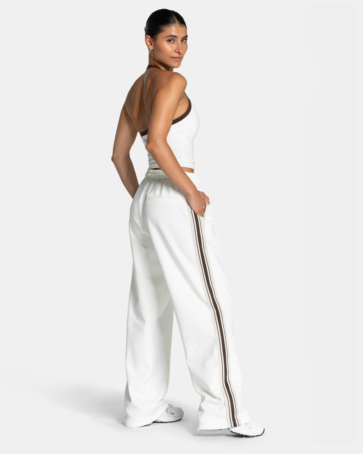 Club Straight Leg Joggers ‘Off White’