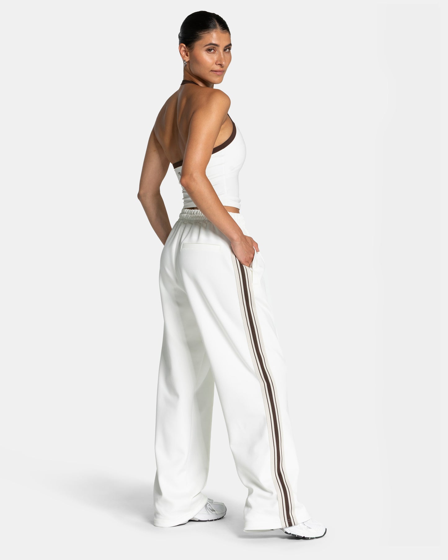 Club Straight Leg Joggers ‘Off White’